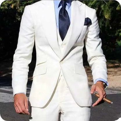 Classy Three-Piece Bridegroom Tuxedo