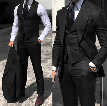 Classy Three-Piece Bridegroom Tuxedo