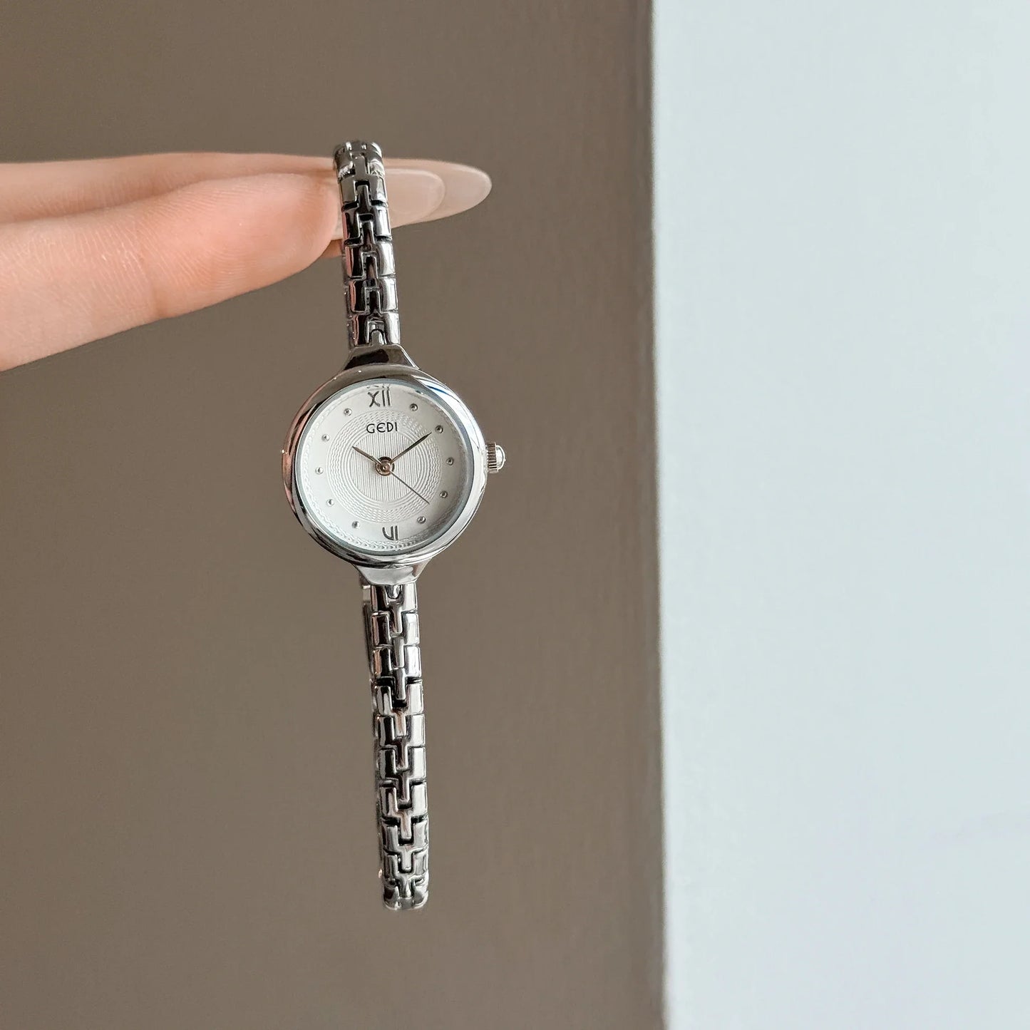 Retro Round Watch