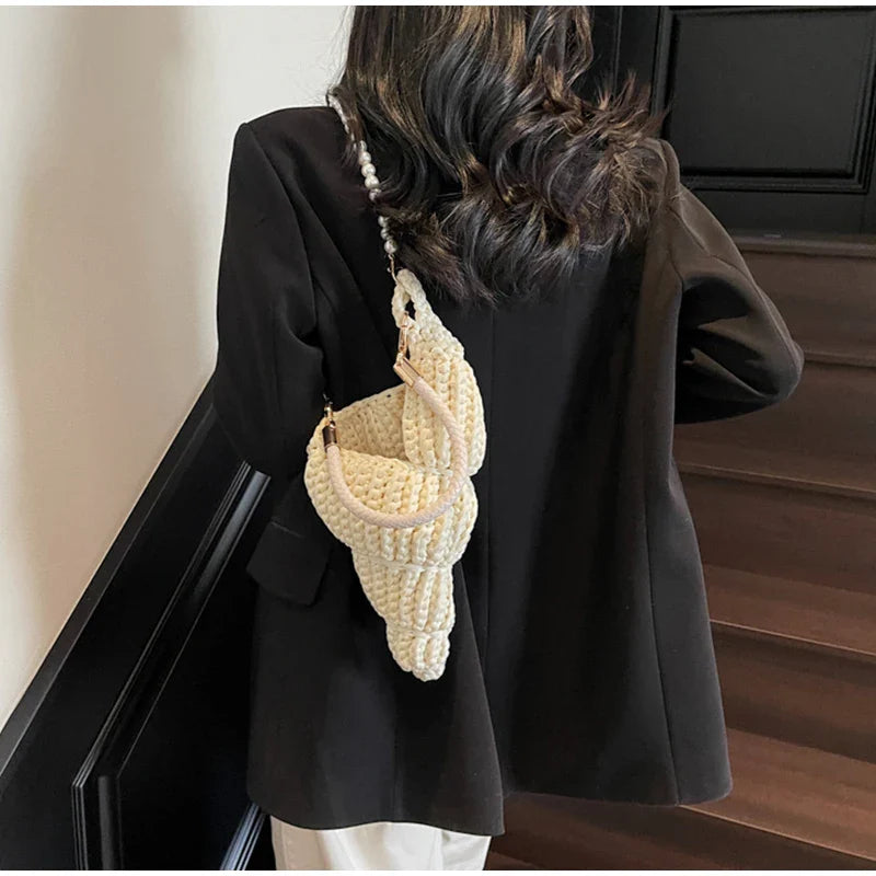 Hand-Woven Conch Pearl Chain Bag