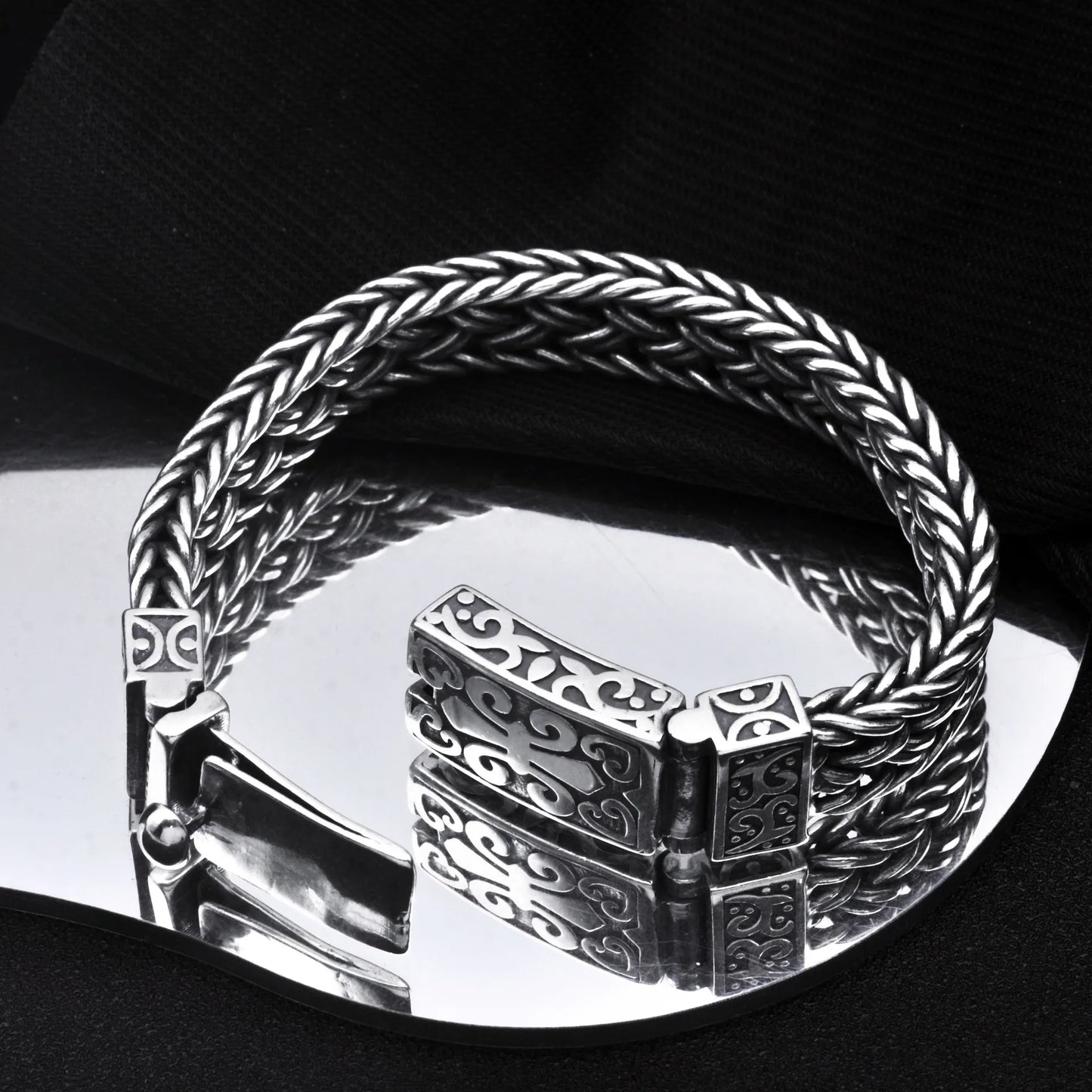 Vintage Geometric Toggle Bracelet