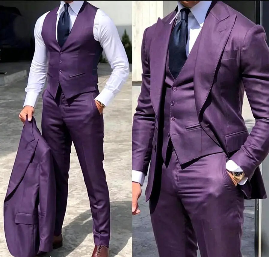 Classy Three-Piece Bridegroom Tuxedo