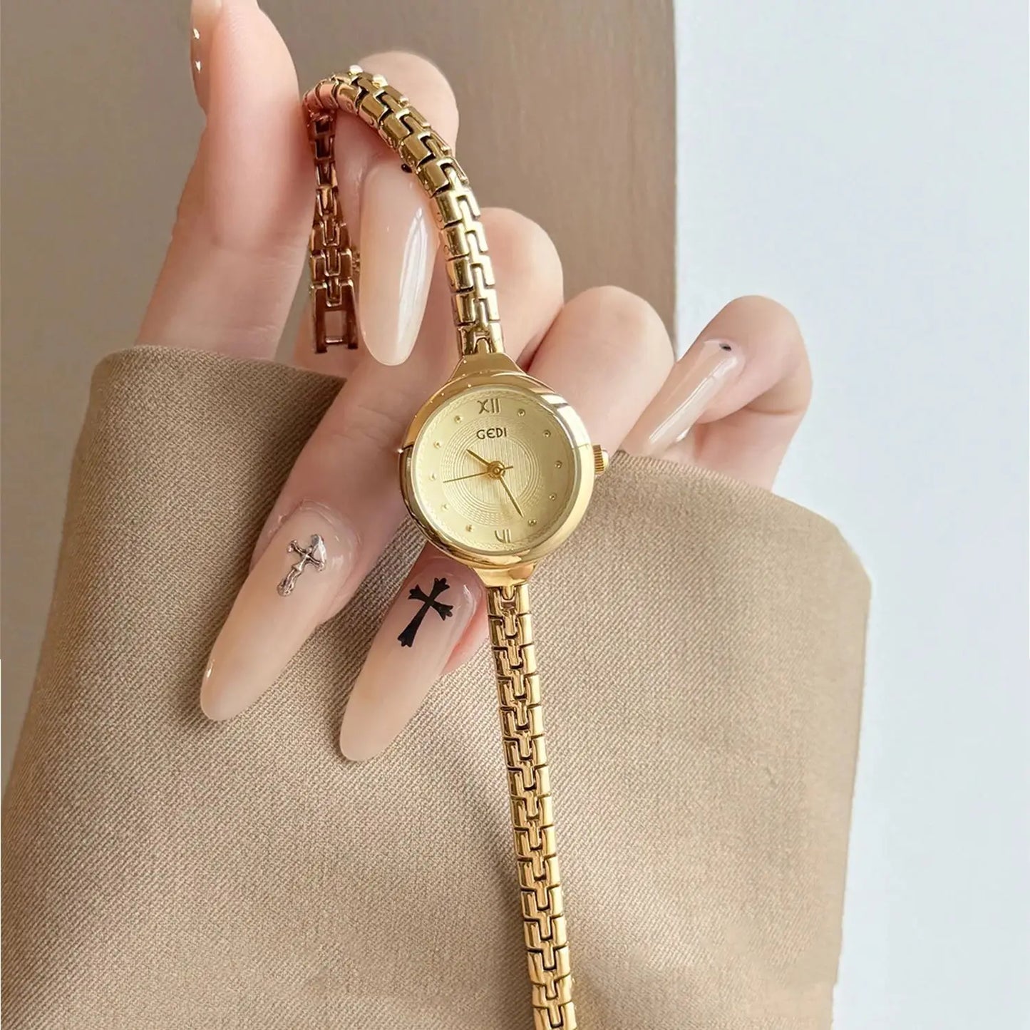 Retro Round Watch