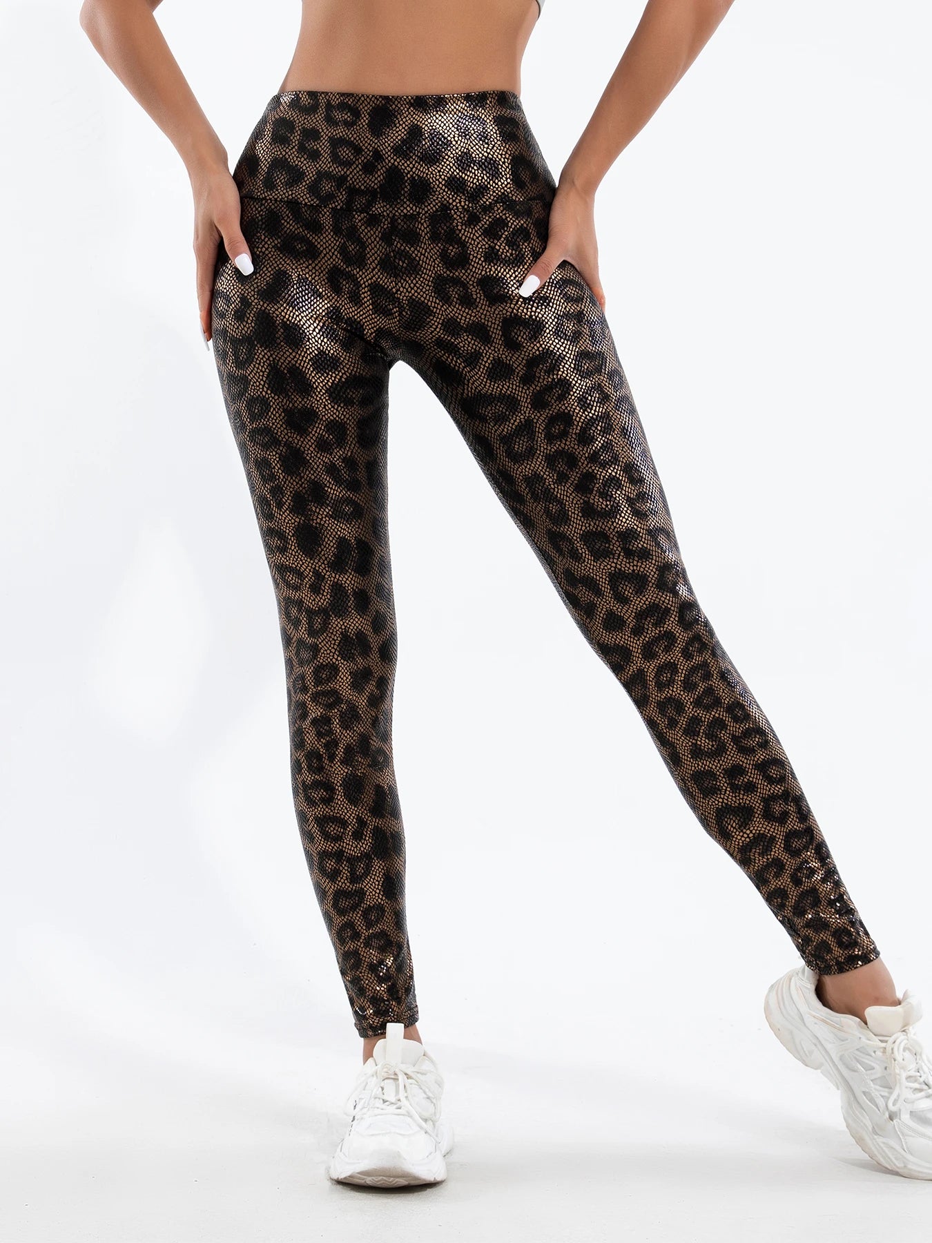 Skin-Tight Leopard Print Leggings