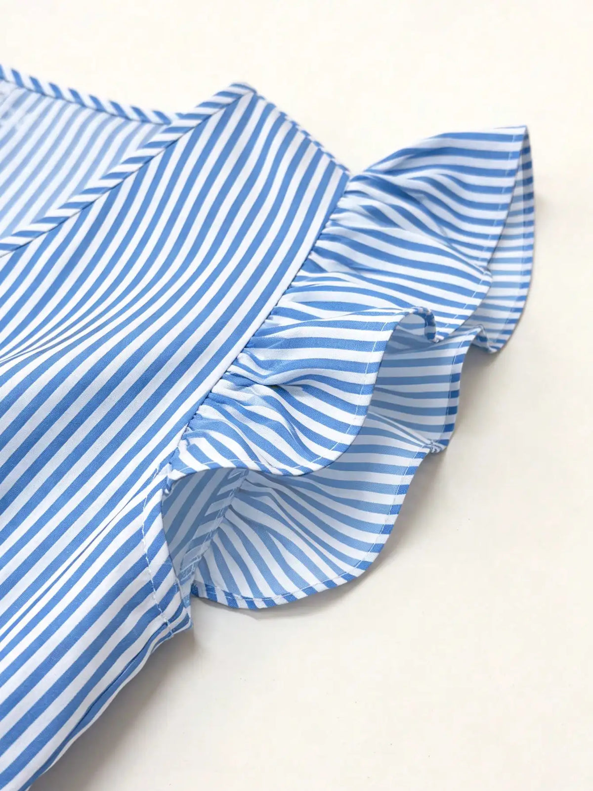 Bow-Detail Butterfly-Sleeve Maxi Dress