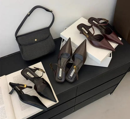 Retro Pointed Pumps