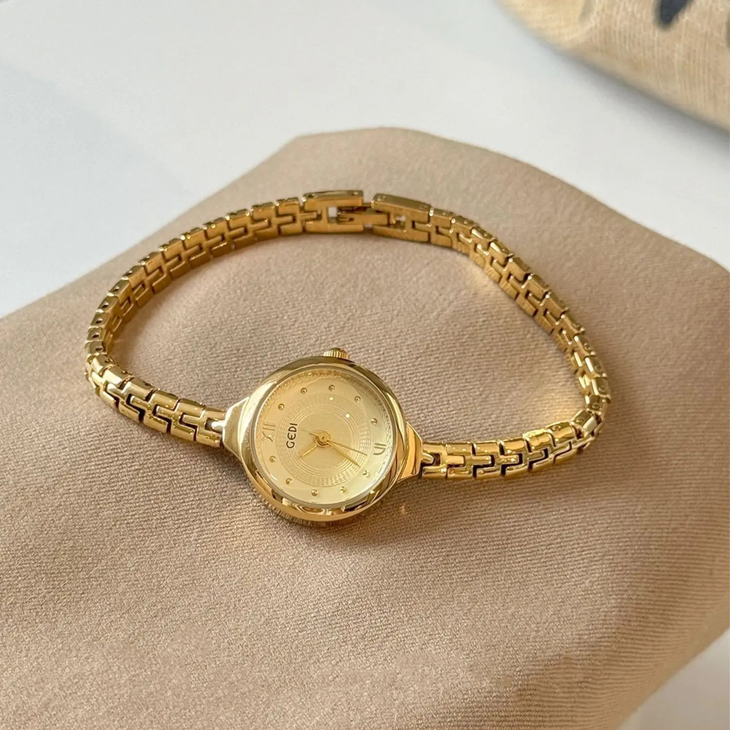 Retro Round Watch