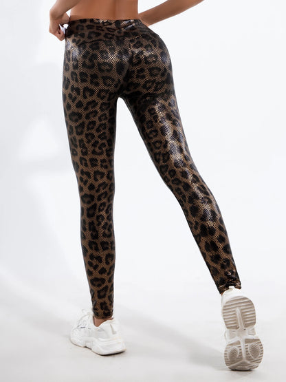 Skin-Tight Leopard Print Leggings