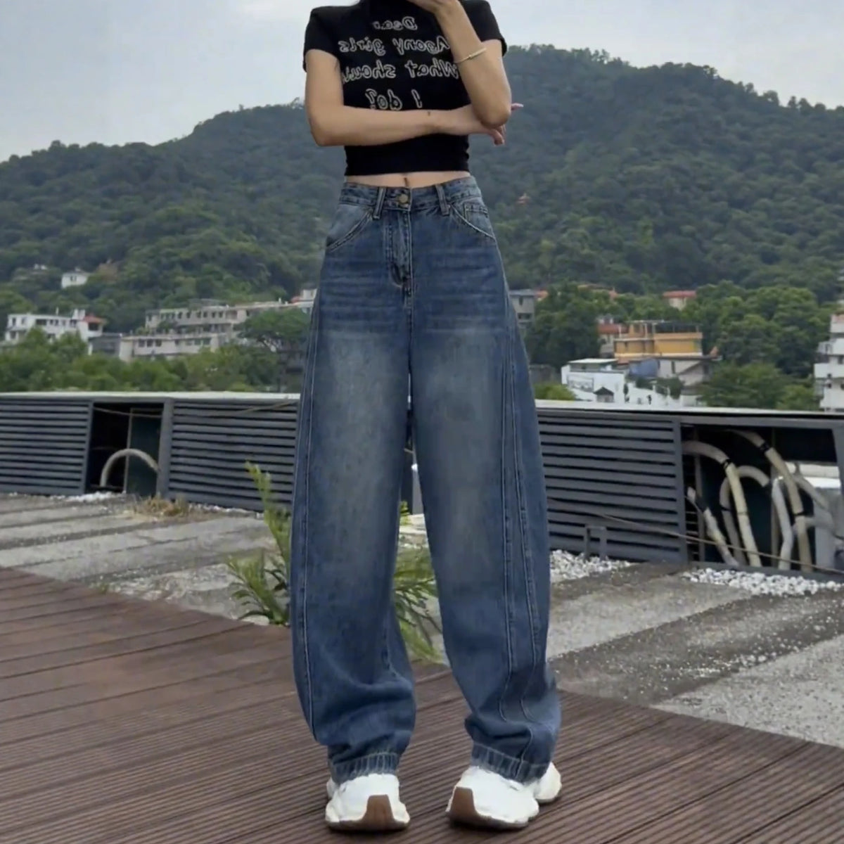 Thin Wide-Leg Straight Jeans