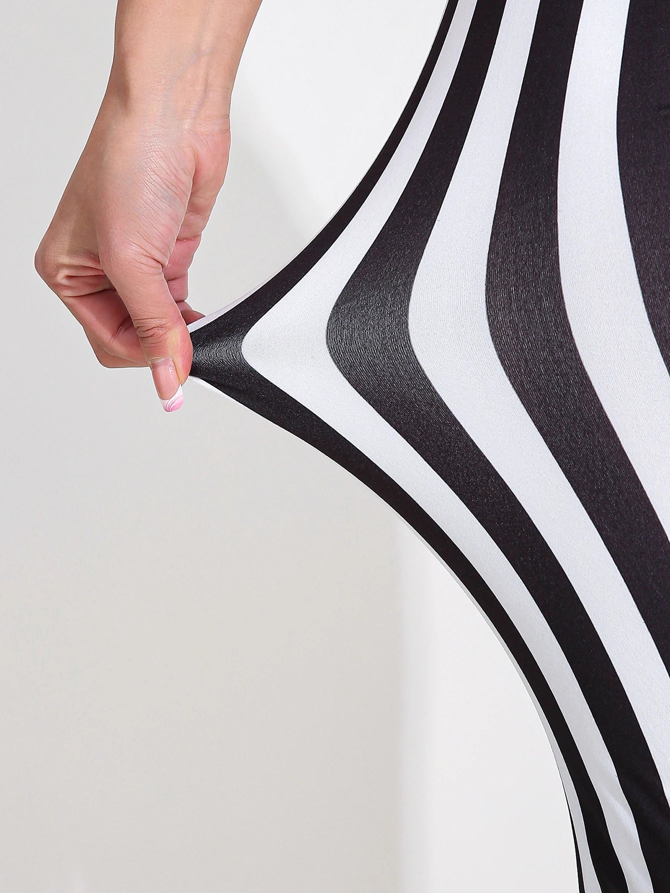 Striped Seven-Point Yoga Leggings