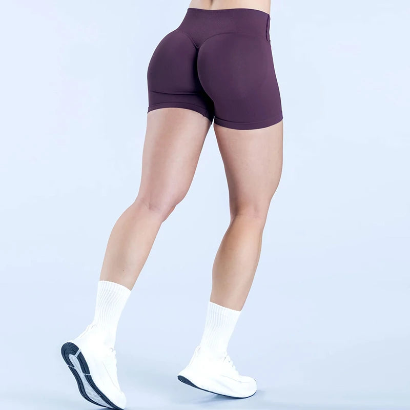 Low-Waist Seamless Yoga Shorts