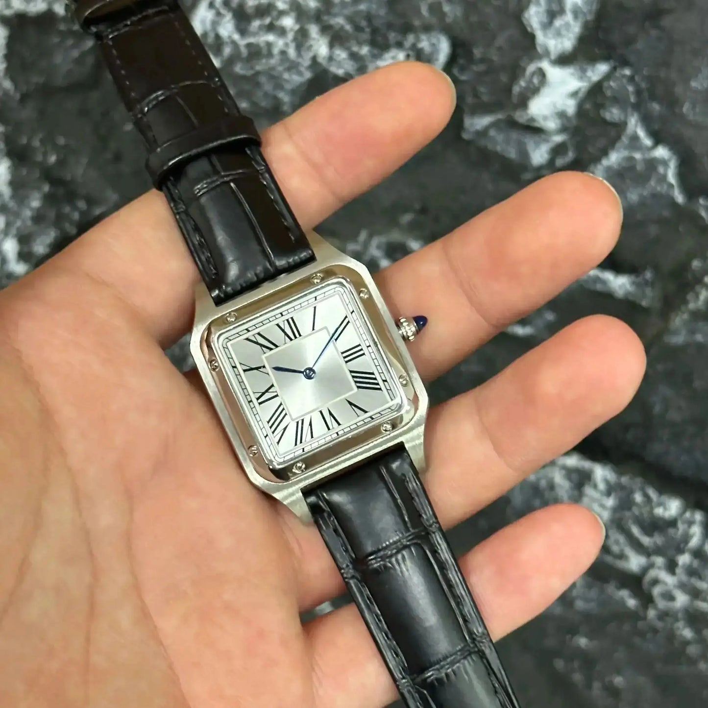 Minimal Quartz Watch