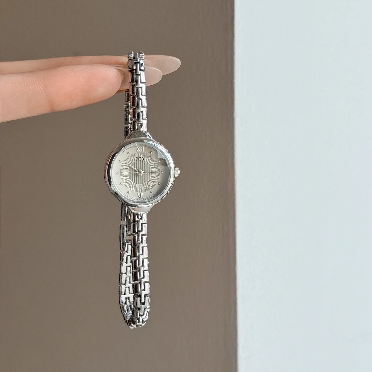 Retro Round Watch