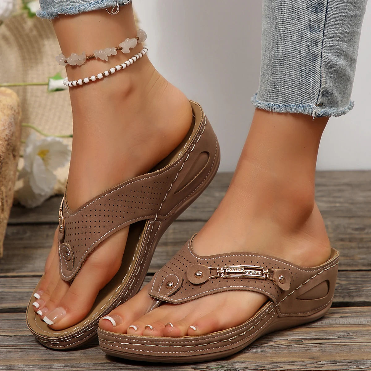 Shallow Wedge Summer Slippers