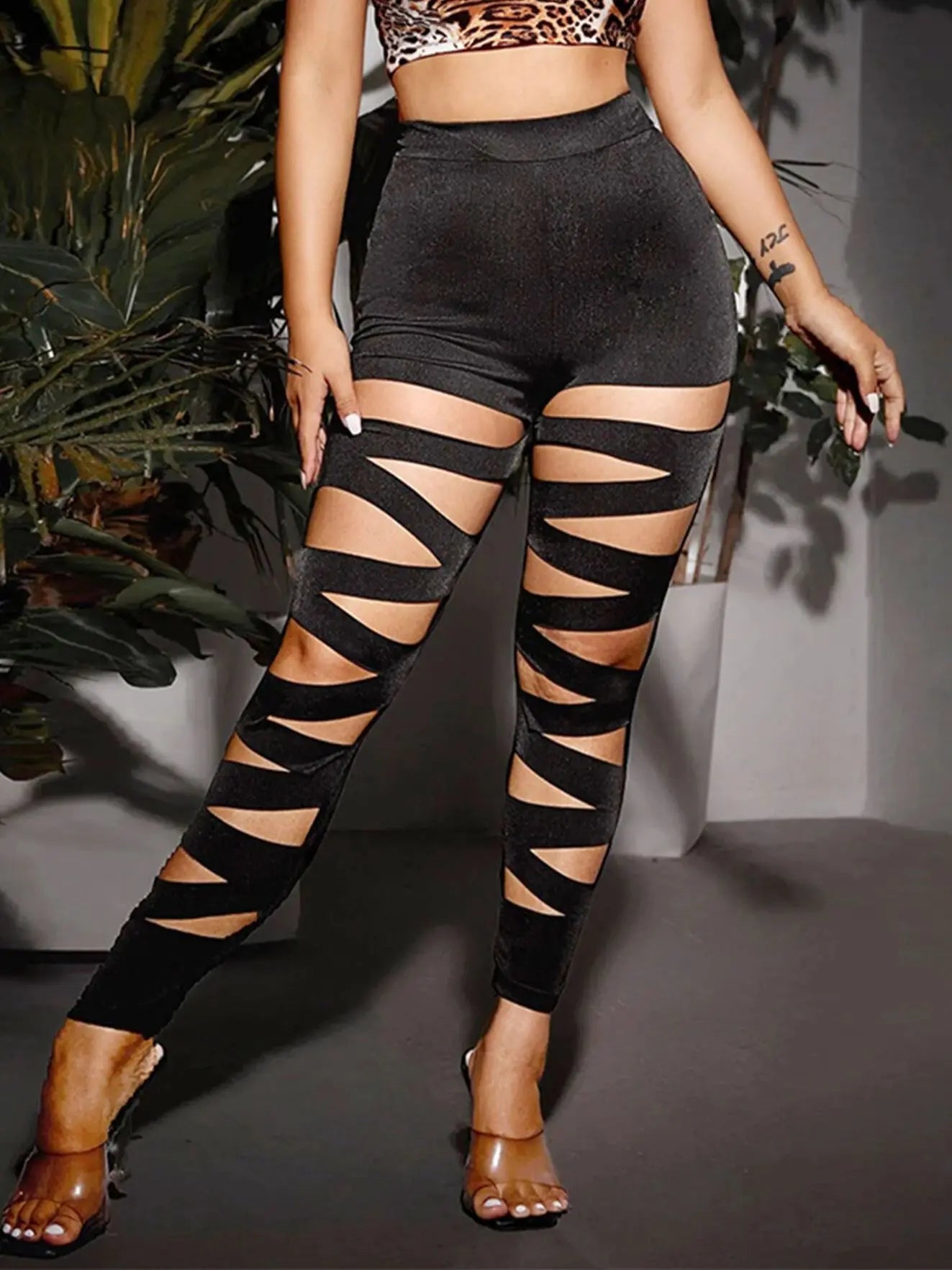Cross-Strap High Waist Leggings