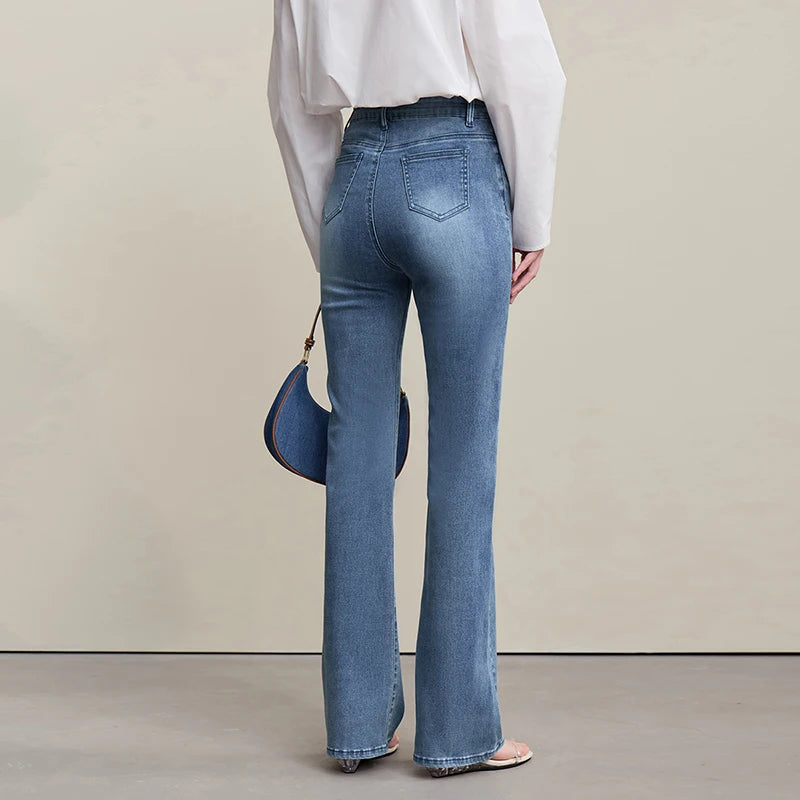 Amii Solid Flared Jeans