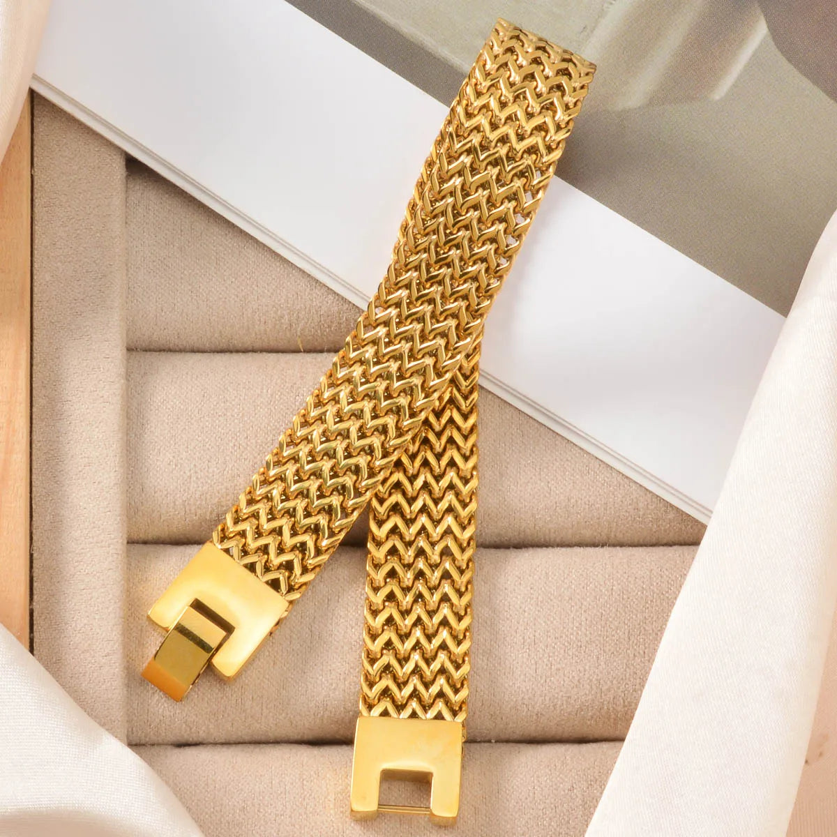 Trendy Men’s Stainless Bangle