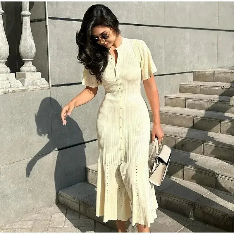Elegant White Knit Maxi Dress