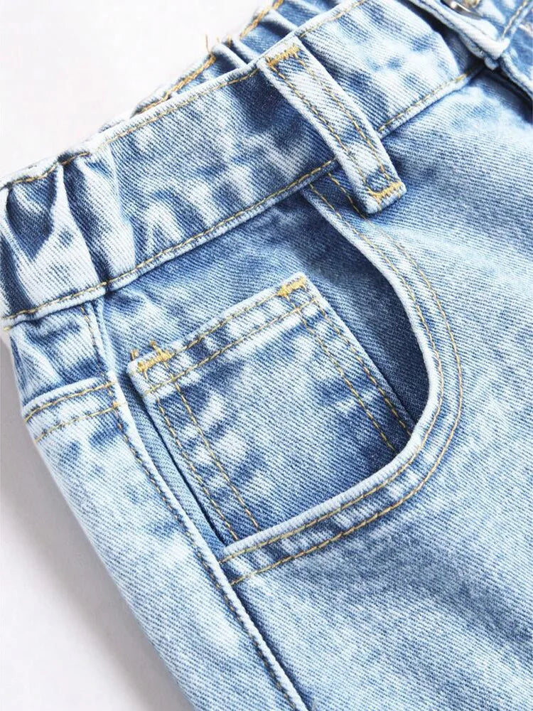 Loose Straight-Leg Jeans