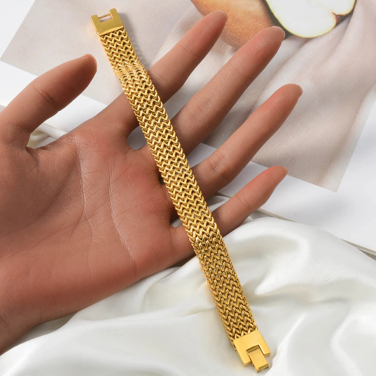 Trendy Men’s Stainless Bangle